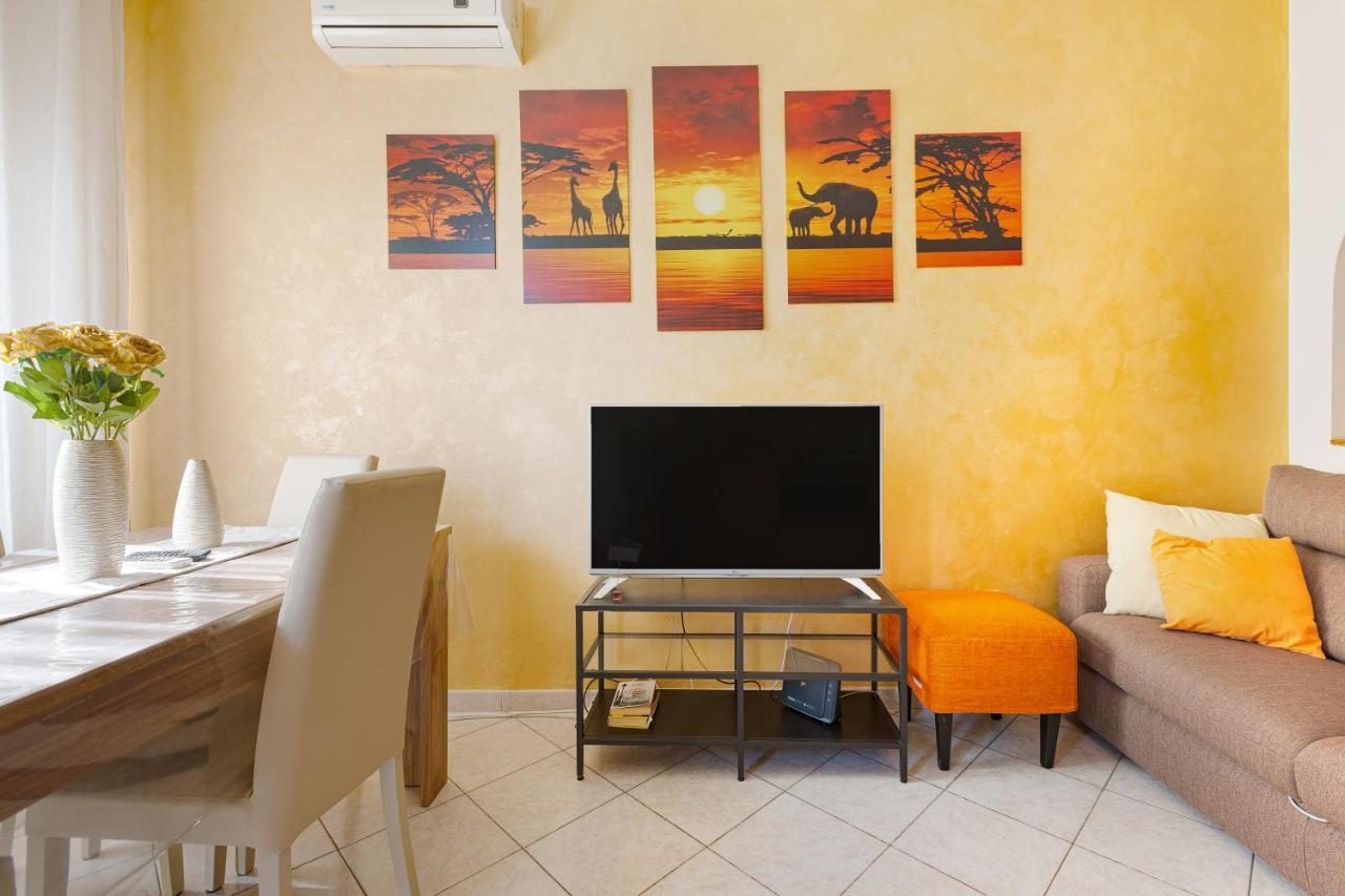 Udine M2 Balcony Apt Apartment Milan Bagian luar foto