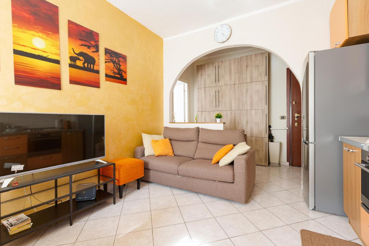 Udine M2 Balcony Apt Apartment Milan Bagian luar foto